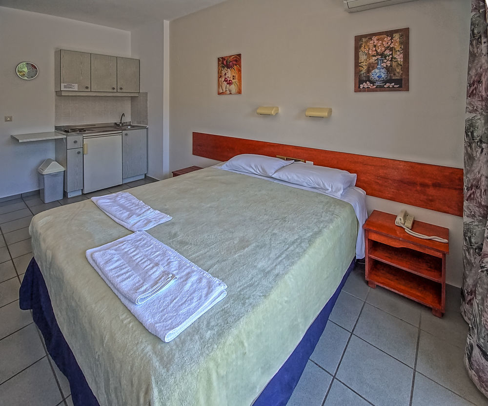 Seafront Beach Hotel Apartments Ретимно Екстериор снимка